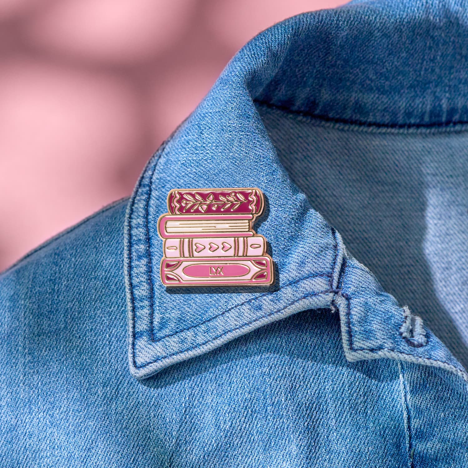 Abbildung BÜCHERSTAPEL Pin