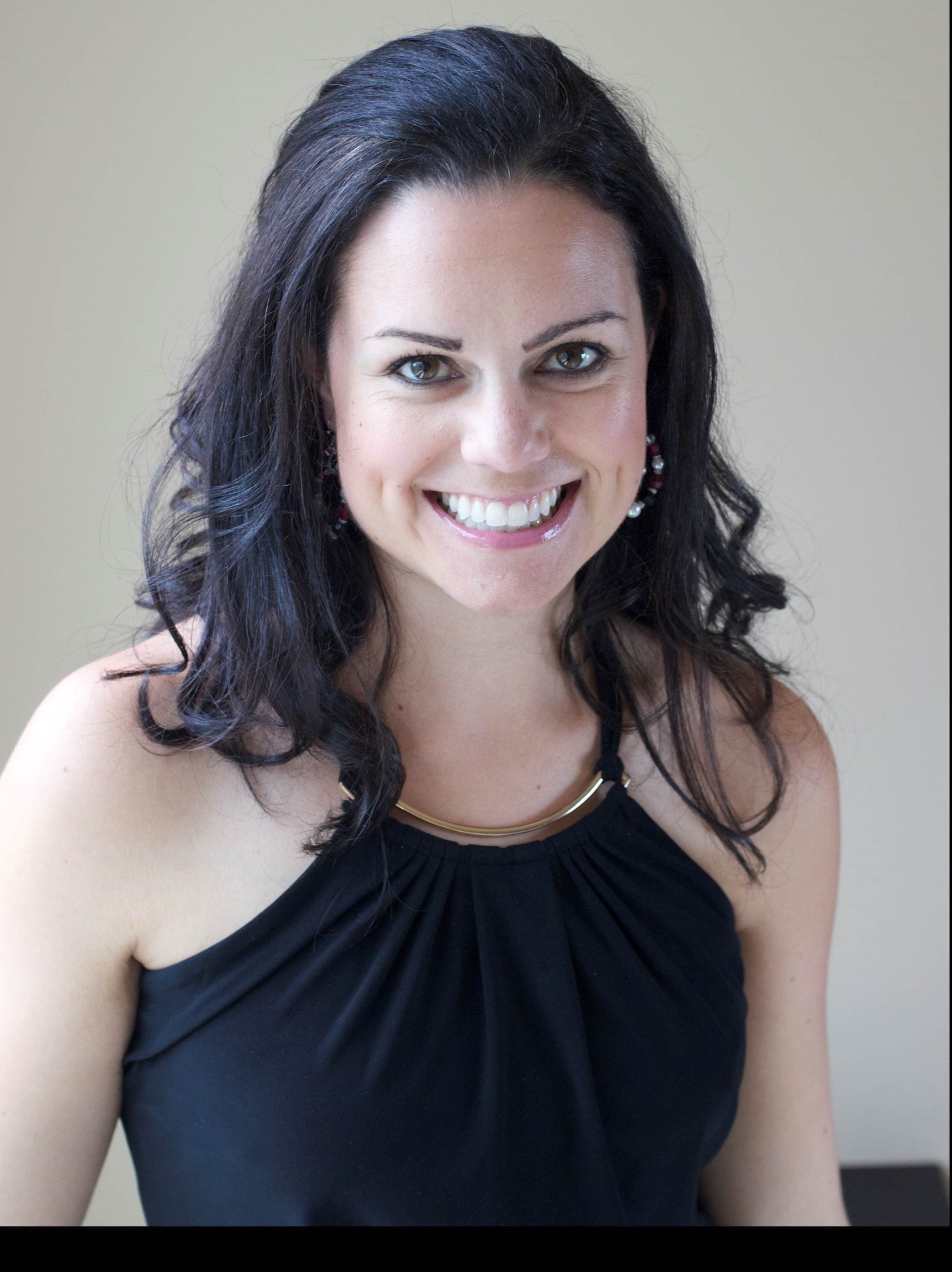 Portrait: Lauren Layne