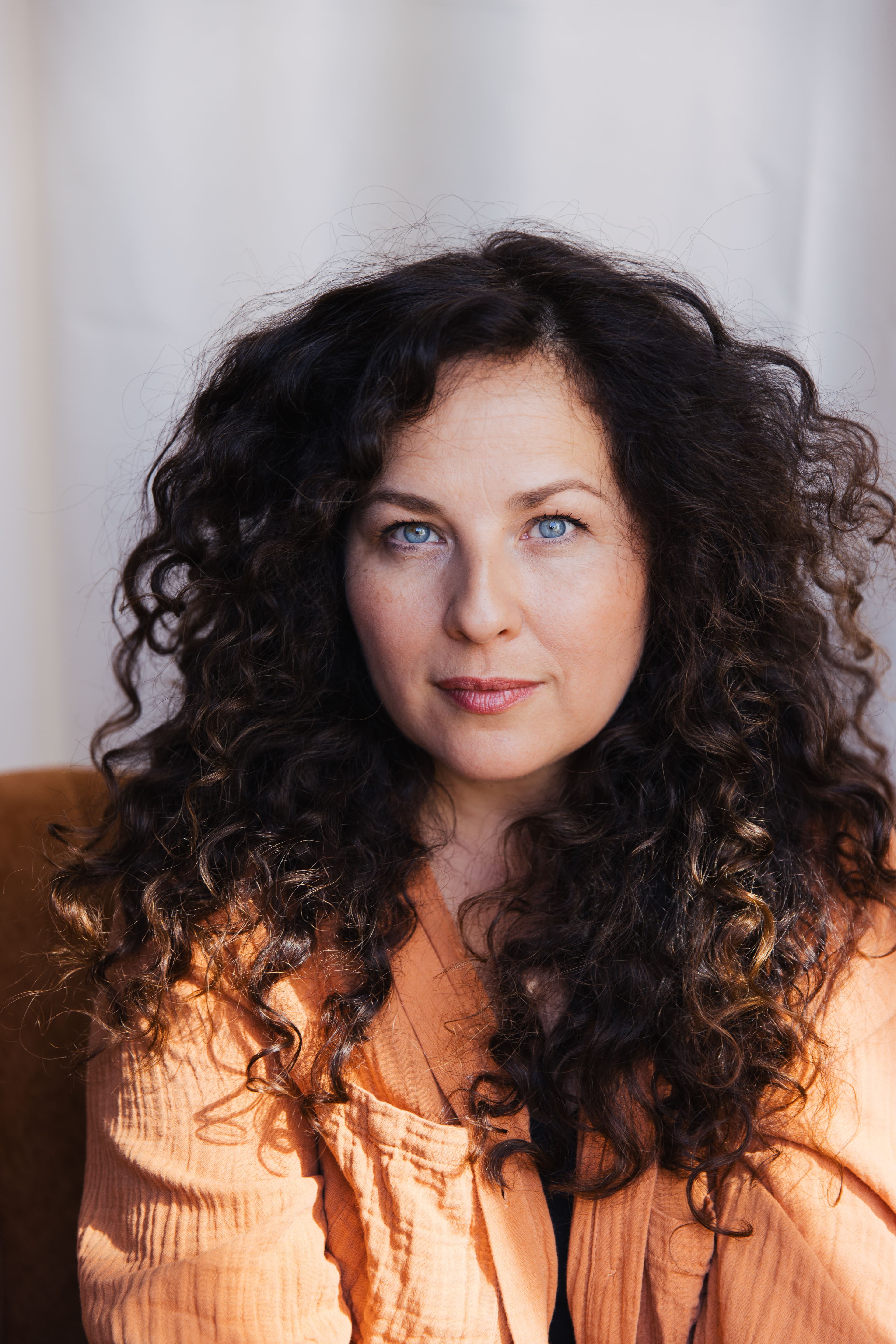 Portrait: Nora Jokhosha