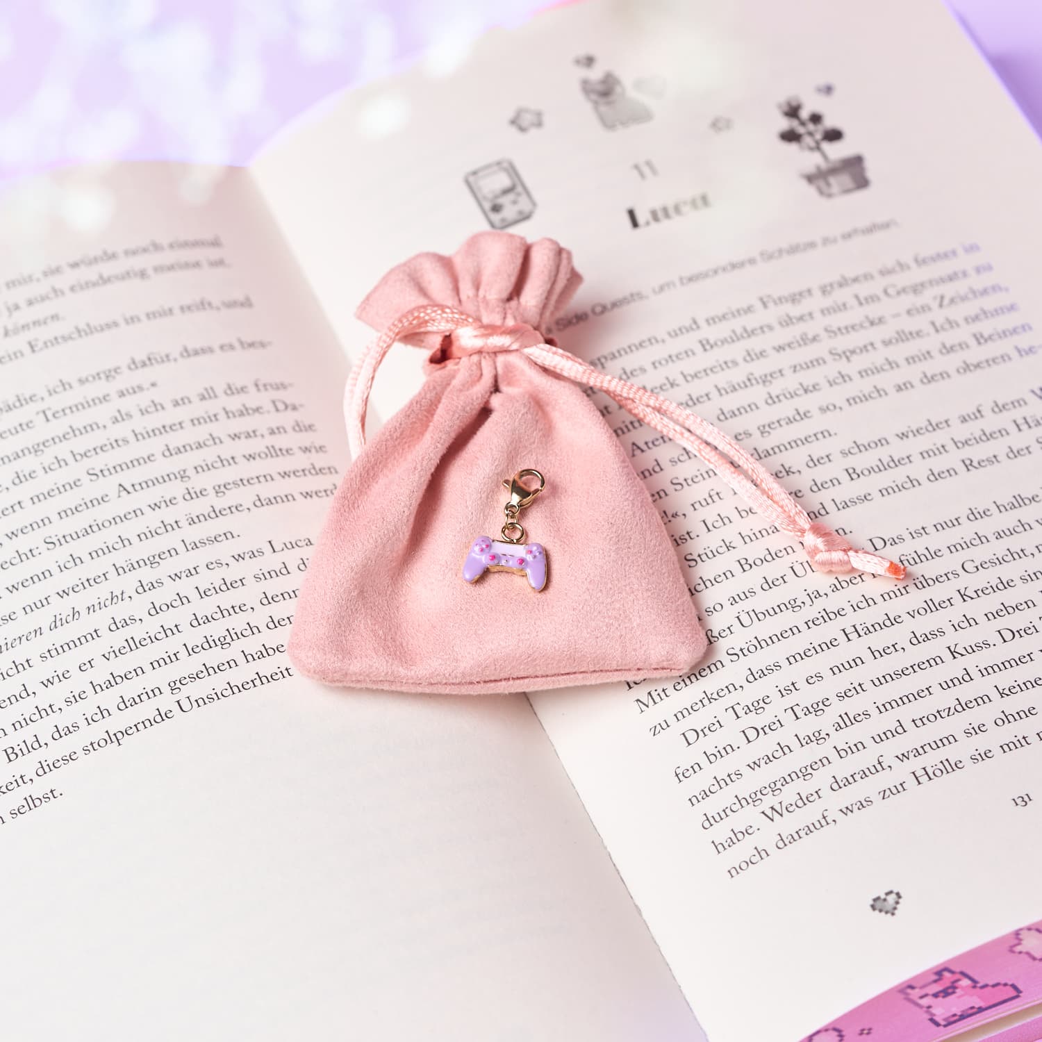 LYX Charms: NOVEL HAVEN