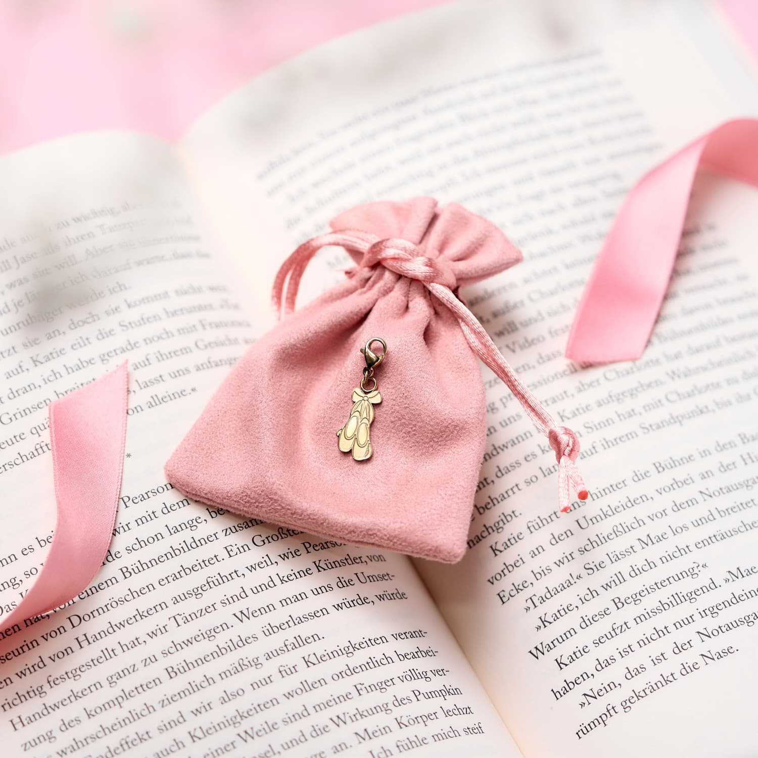 LYX Charms: Spitzenschuh-NEW ENGLAND SCHOOL OF BALLET