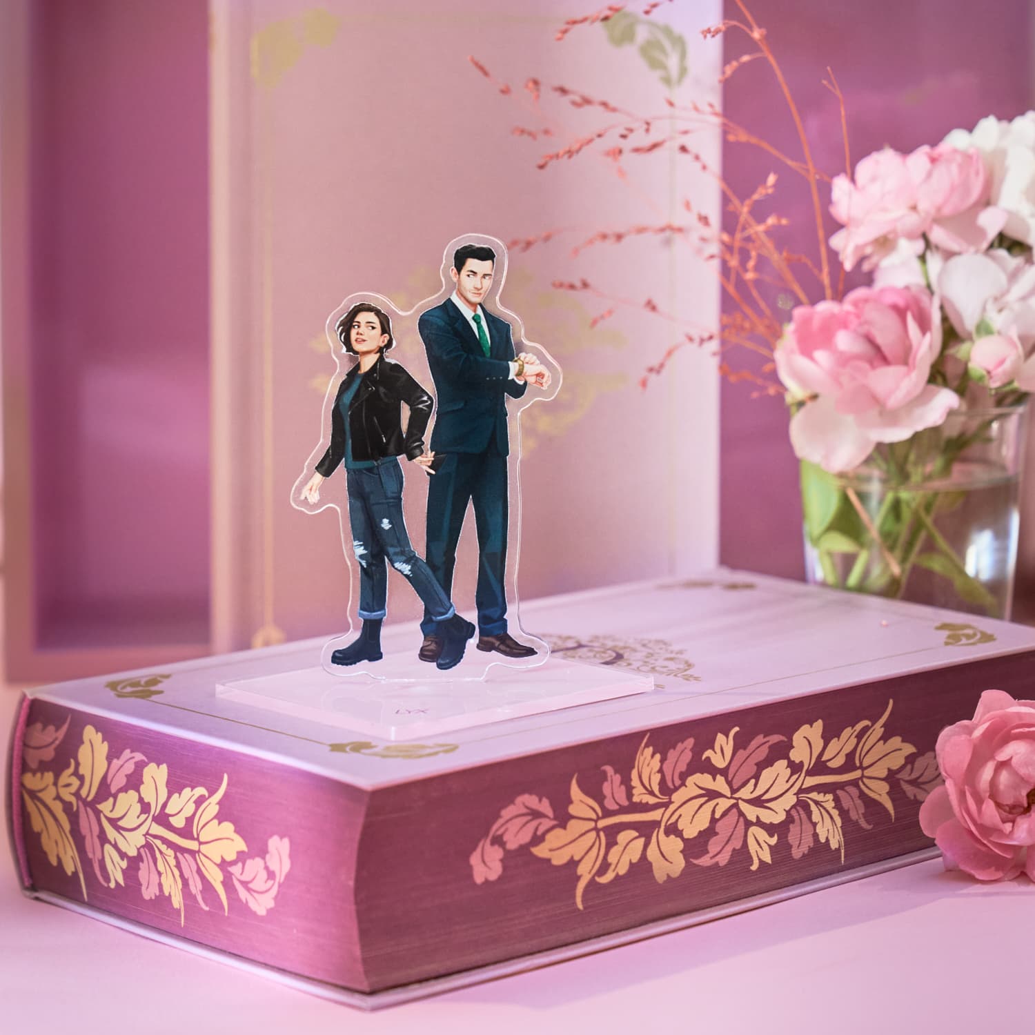 THE DARLINGTON: HENRY & KATE - Acrylaufsteller